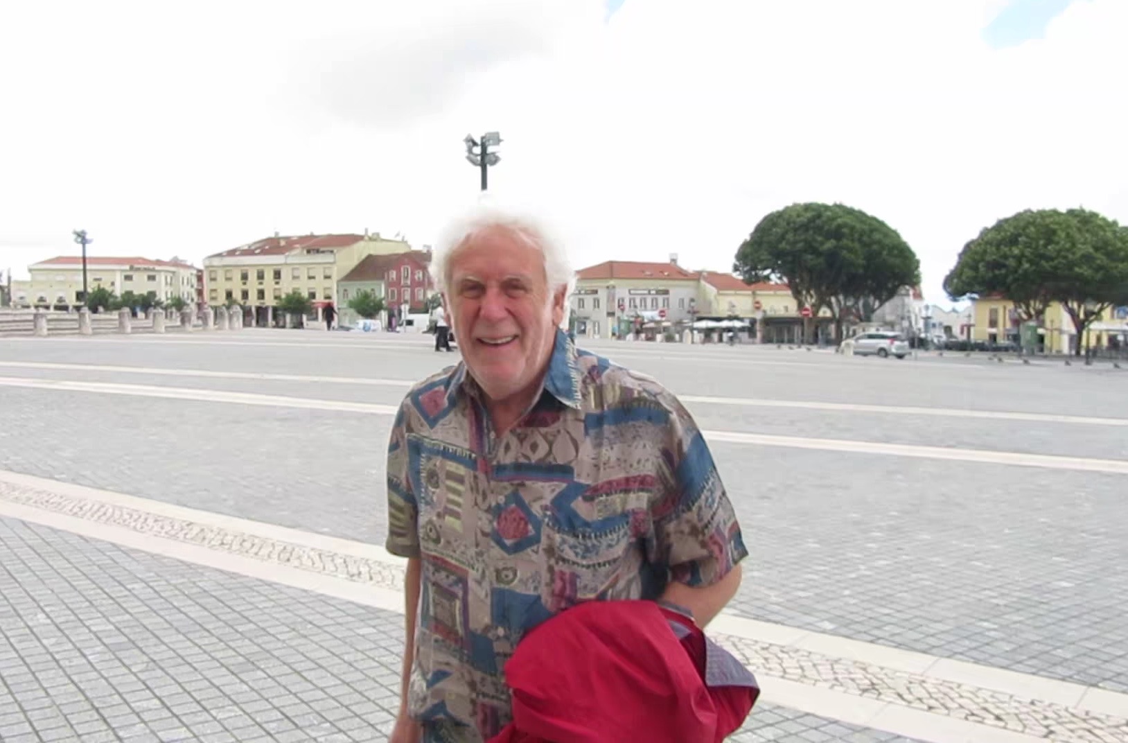 Dr Riccardo Salvatore in front of the city of Mafra